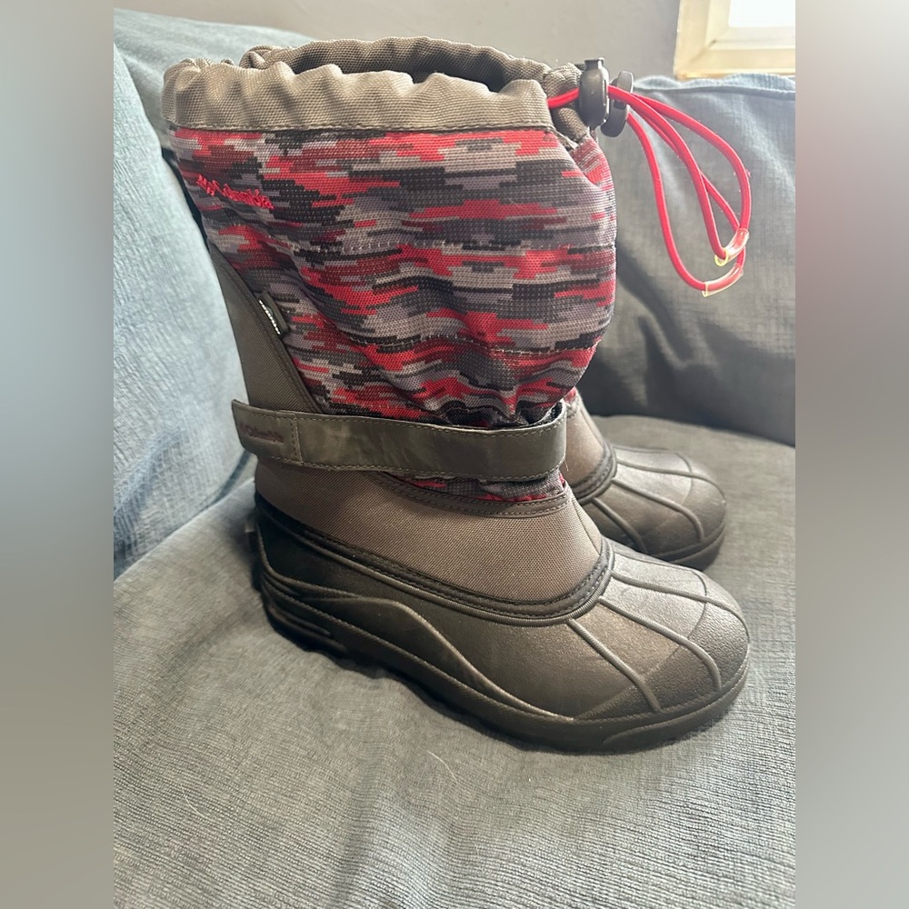 Columbia | Boy's Powderbug Plus II Waterproof Winter Boot, Size 5